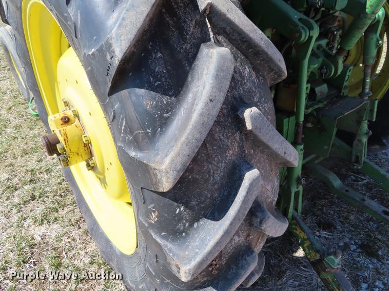 image for item DF7725 1998 John Deere 6410 tractor