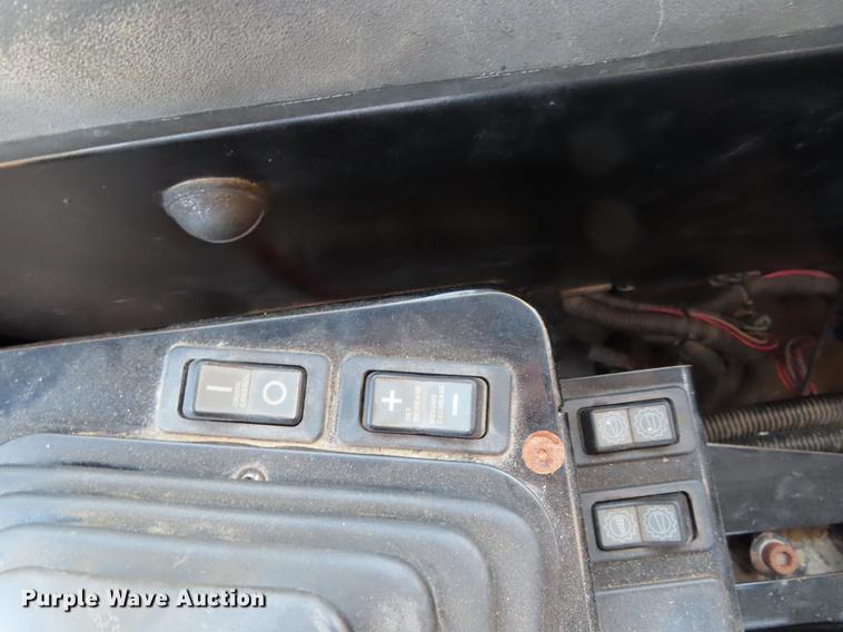 image for item DF7732 2003 Ag-Chem TerraGator 8104 applicator