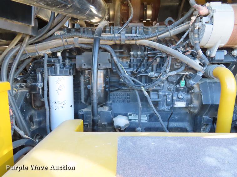 image for item DF7732 2003 Ag-Chem TerraGator 8104 applicator