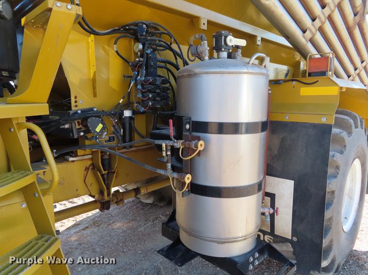 image for item DF7732 2003 Ag-Chem TerraGator 8104 applicator