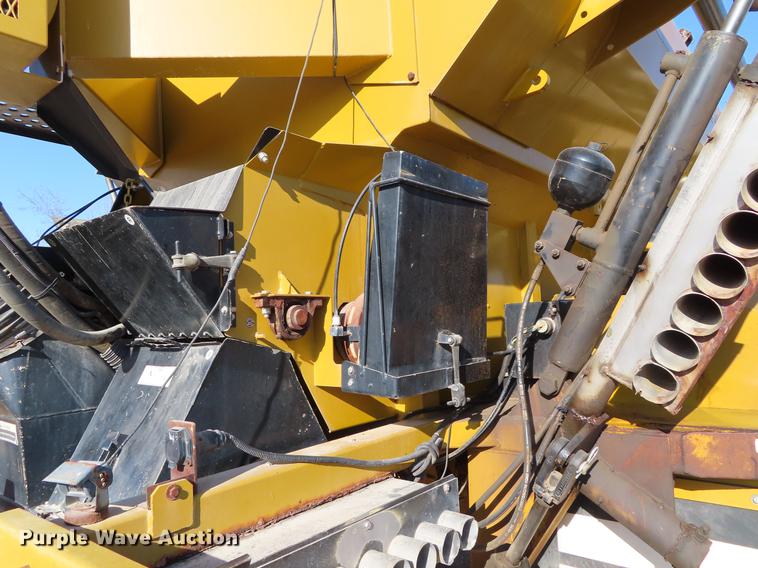 image for item DF7732 2003 Ag-Chem TerraGator 8104 applicator