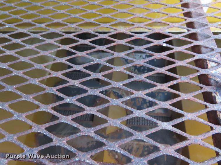 image for item DF7732 2003 Ag-Chem TerraGator 8104 applicator