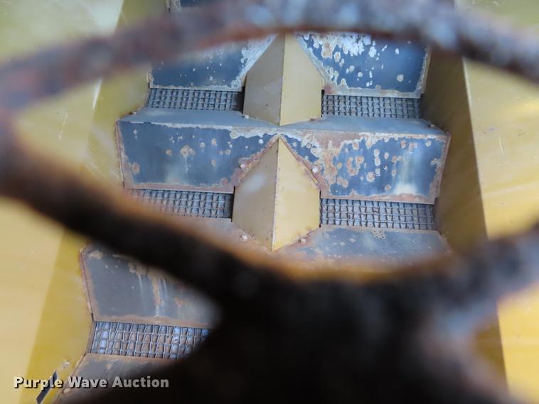 image for item DF7732 2003 Ag-Chem TerraGator 8104 applicator