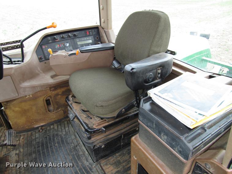 image for item DF7909 1999 John Deere 9300 4WD tractor