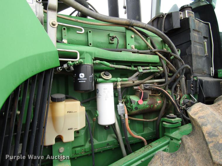 image for item DF7909 1999 John Deere 9300 4WD tractor