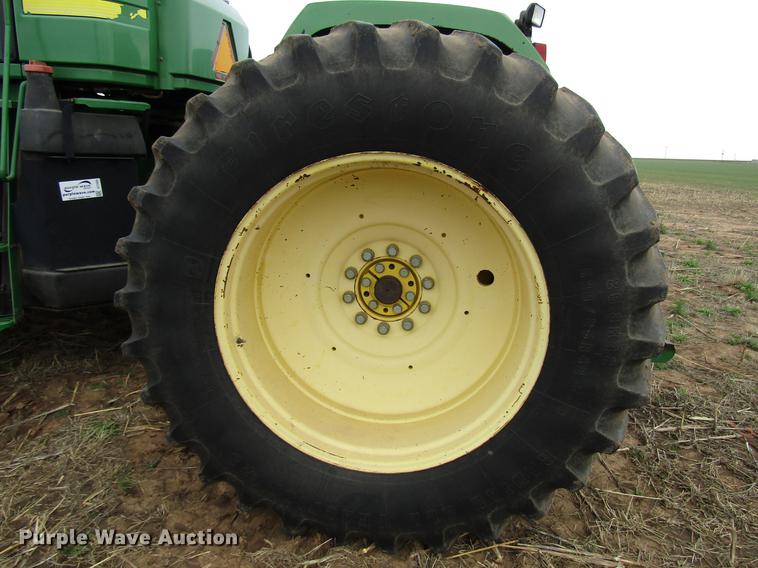image for item DF7909 1999 John Deere 9300 4WD tractor