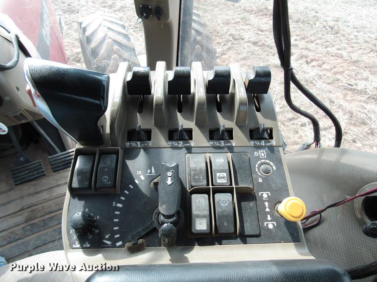 image for item DF7911 2004 Case IH MX255 MFWD tractor