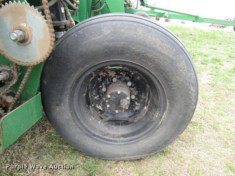 image for item DF7913 Great Plains 3SFA45-7275-0130 grain drill