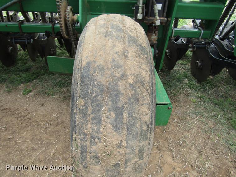 image for item DF7913 Great Plains 3SFA45-7275-0130 grain drill