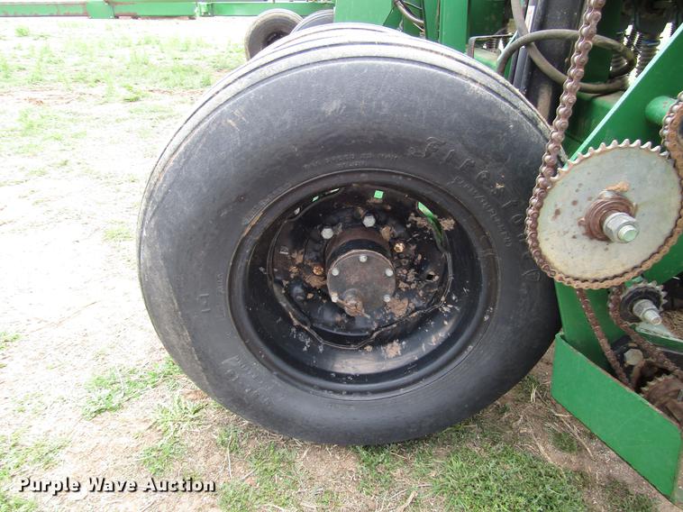 image for item DF7913 Great Plains 3SFA45-7275-0130 grain drill