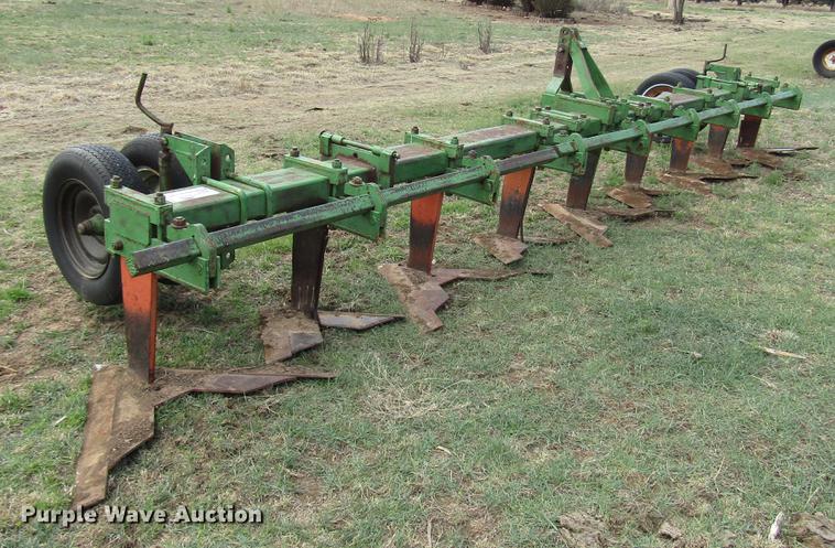 image for item DF7914 Sweep plow