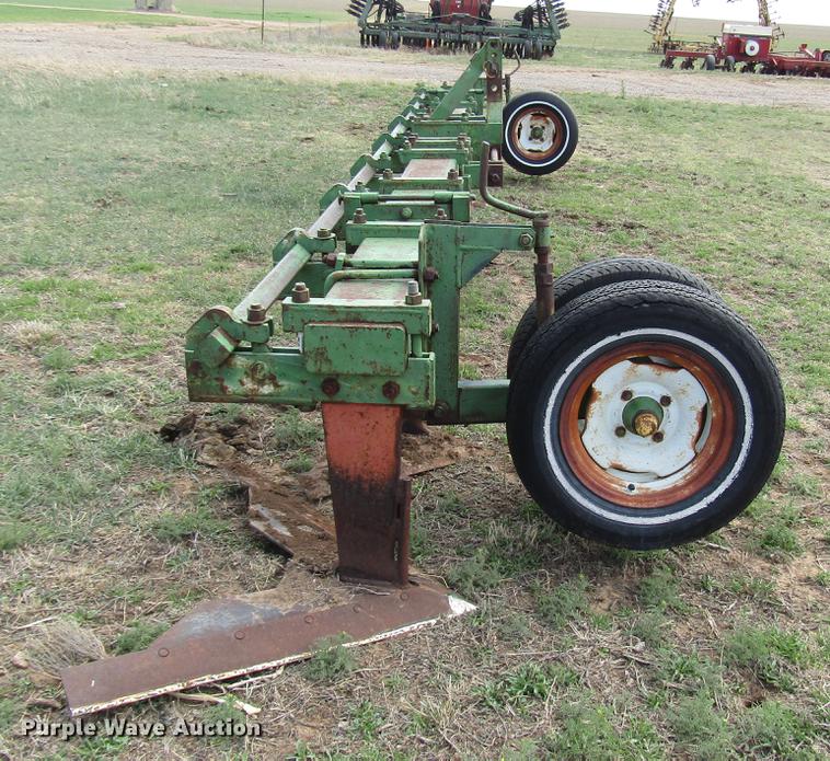 image for item DF7914 Sweep plow