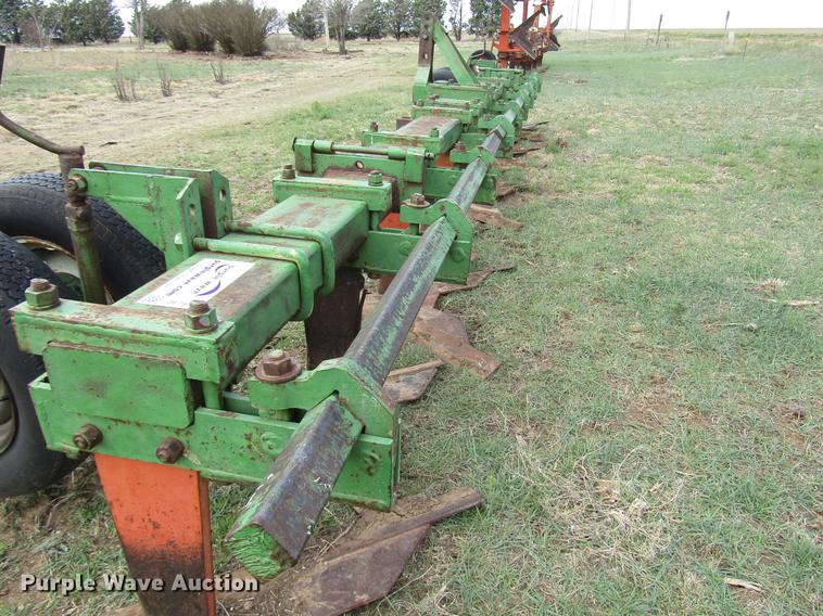 image for item DF7914 Sweep plow