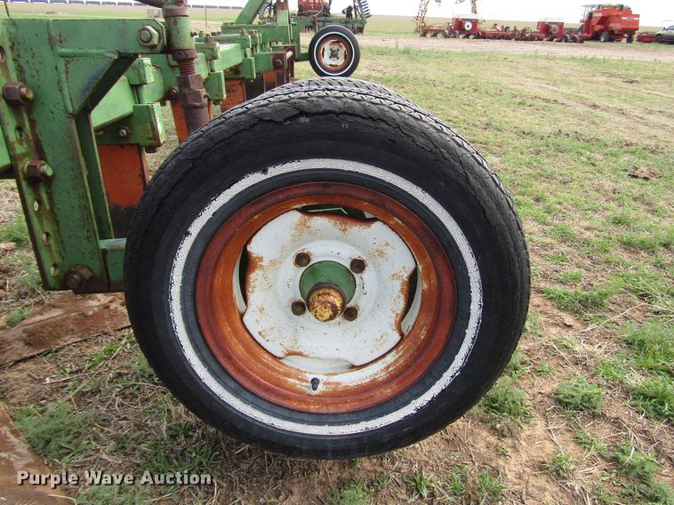 image for item DF7914 Sweep plow