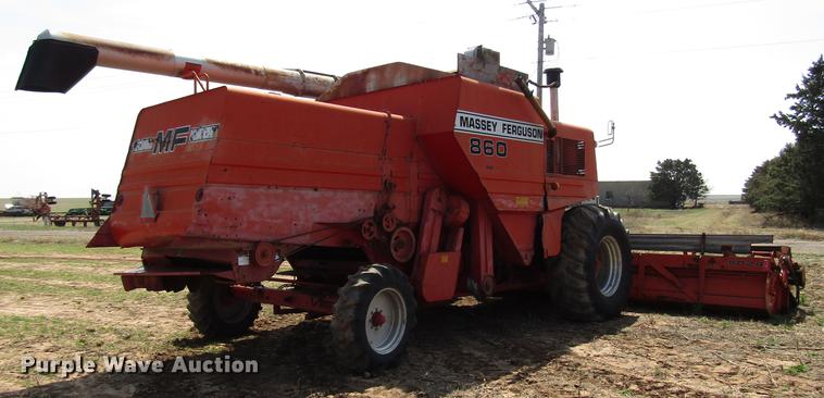 image for item DF7916 1983 Massey-Ferguson 860 combine