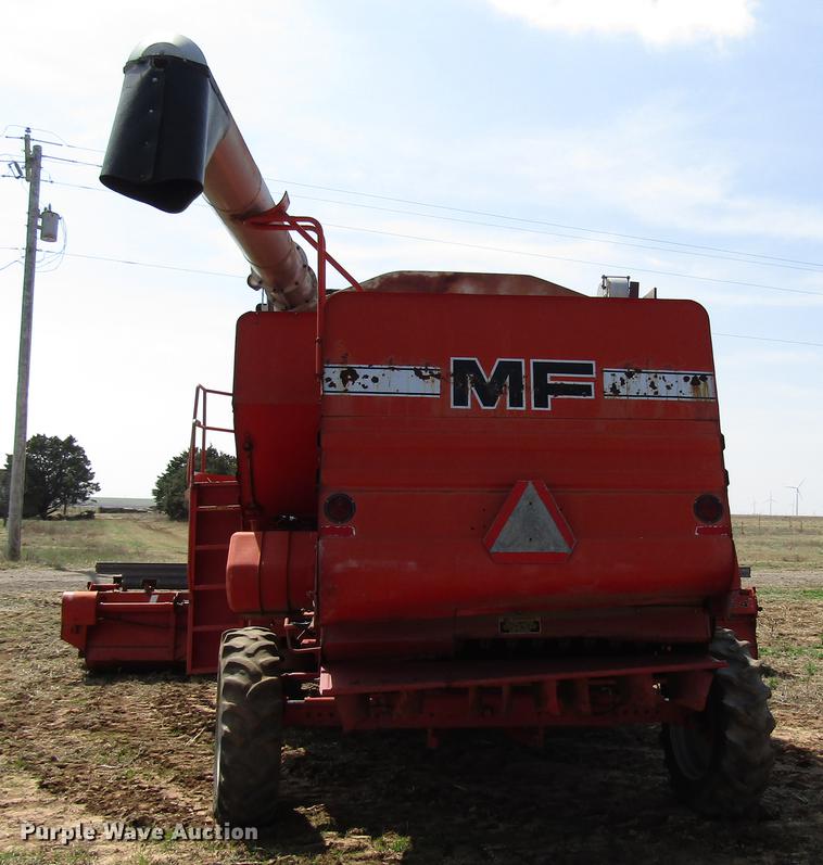 image for item DF7916 1983 Massey-Ferguson 860 combine