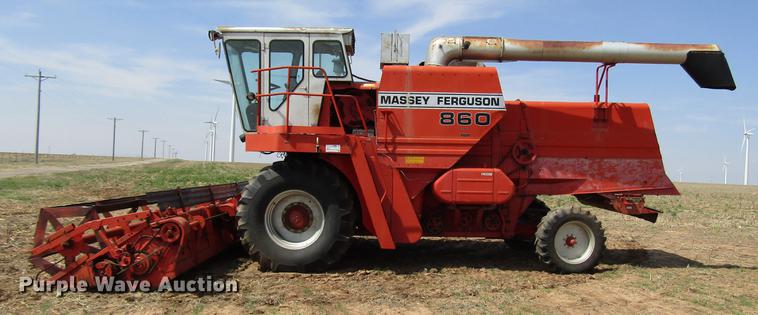 image for item DF7916 1983 Massey-Ferguson 860 combine