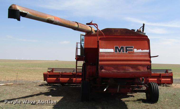 image for item DF7917 1981 Massey-Ferguson 860 combine