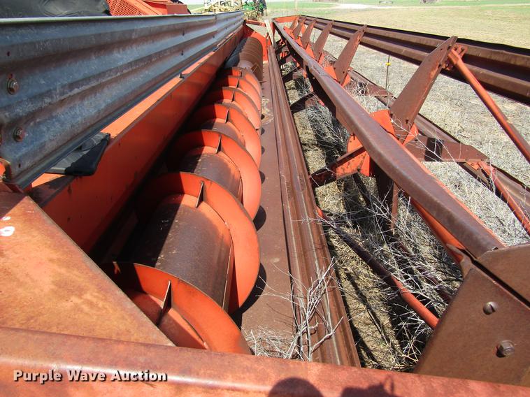 image for item DF7917 1981 Massey-Ferguson 860 combine