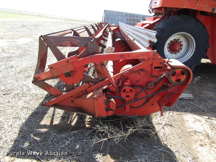 image for item DF7917 1981 Massey-Ferguson 860 combine