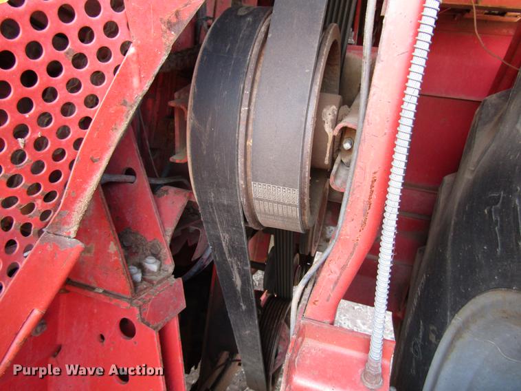 image for item DF7917 1981 Massey-Ferguson 860 combine