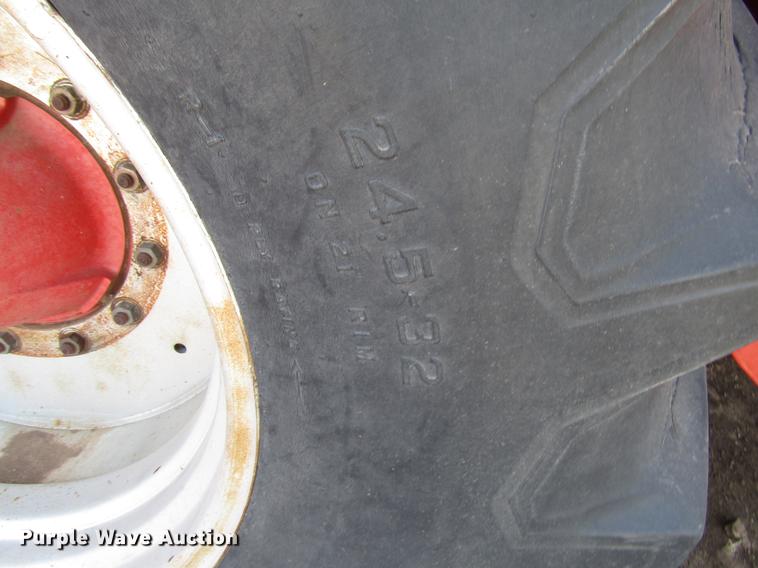 image for item DF7917 1981 Massey-Ferguson 860 combine