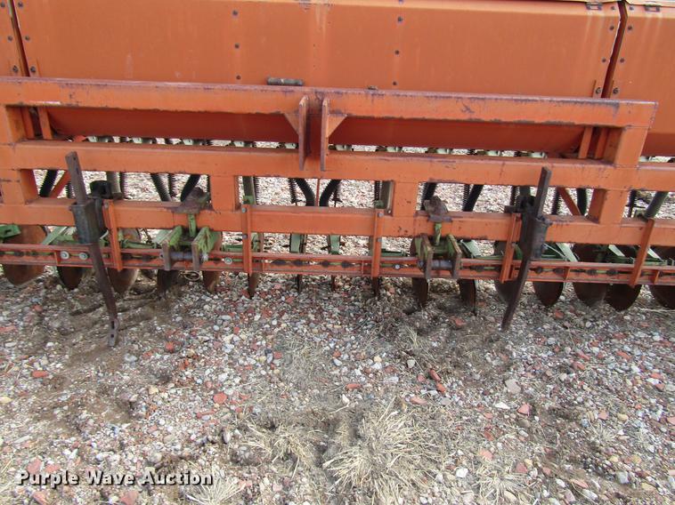 image for item DF7925 Tye grain drill