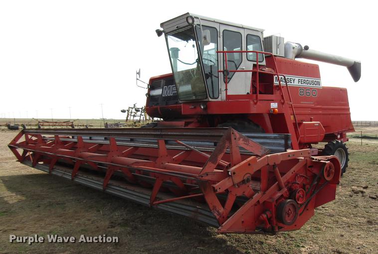 image for item DF7926 1983 Massey-Ferguson 860 combine