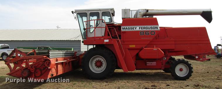 image for item DF7926 1983 Massey-Ferguson 860 combine