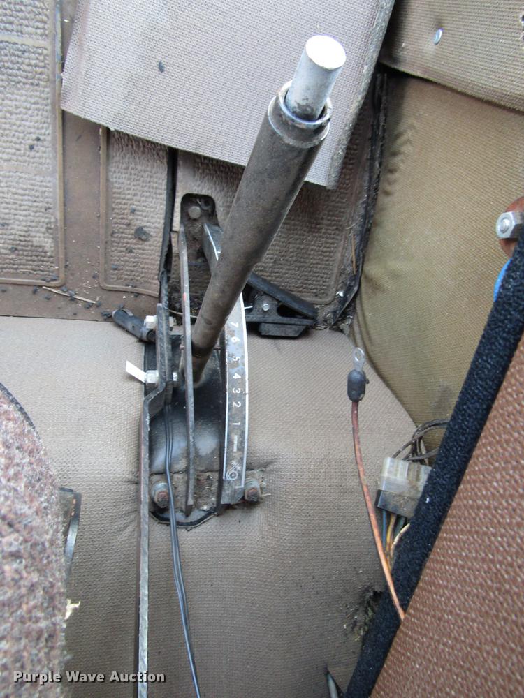 image for item DF7926 1983 Massey-Ferguson 860 combine