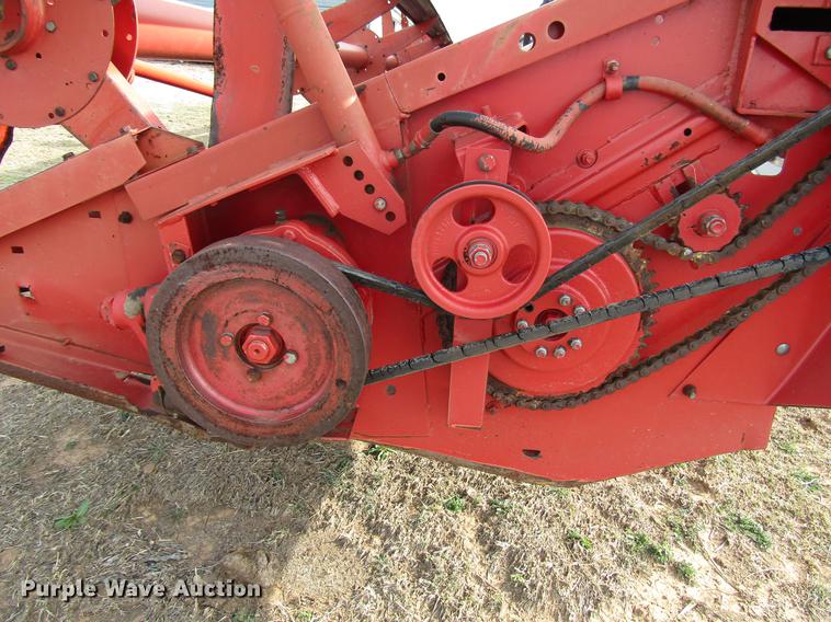 image for item DF7926 1983 Massey-Ferguson 860 combine