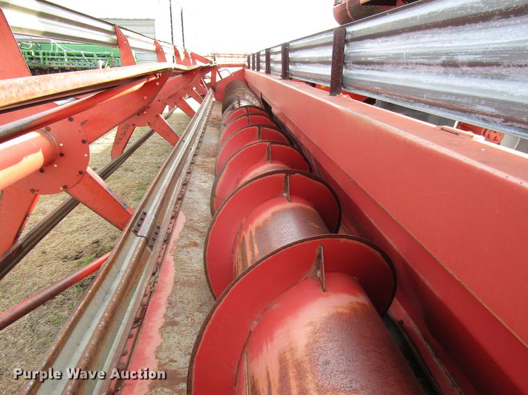 image for item DF7926 1983 Massey-Ferguson 860 combine