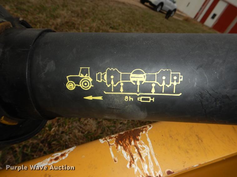 image for item DG0952 2012 Vermeer 605 Super M round baler