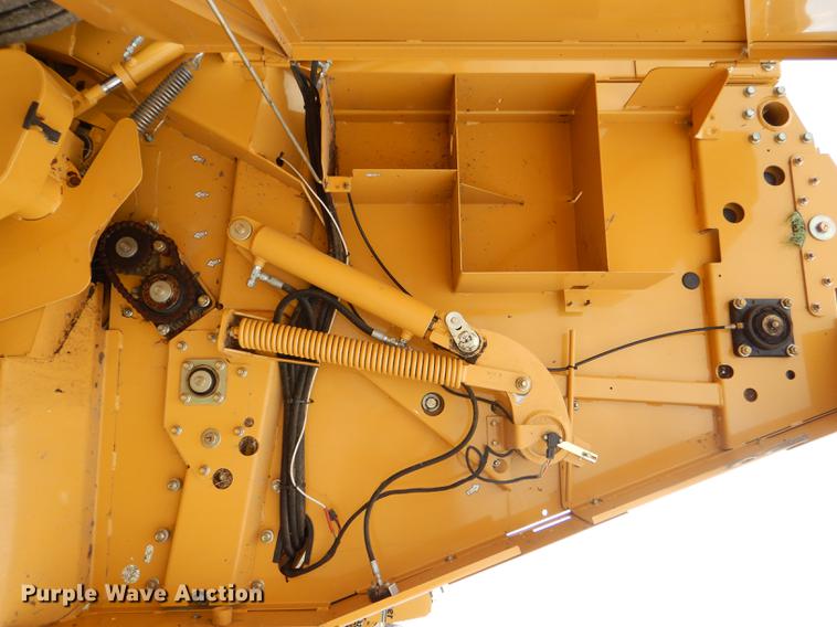 image for item DG0952 2012 Vermeer 605 Super M round baler