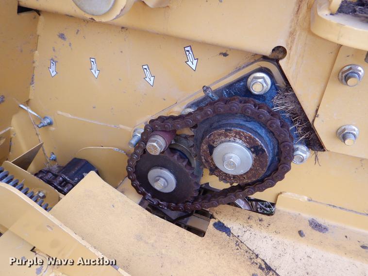 image for item DG0952 2012 Vermeer 605 Super M round baler