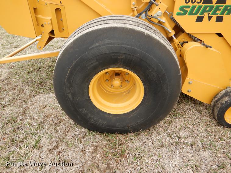 image for item DG0952 2012 Vermeer 605 Super M round baler