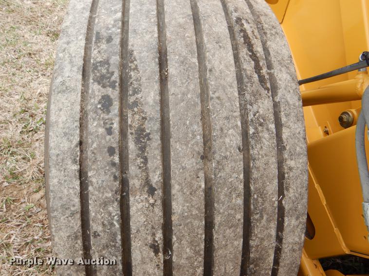 image for item DG0952 2012 Vermeer 605 Super M round baler