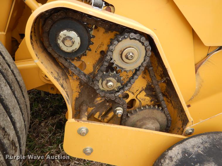 image for item DG0952 2012 Vermeer 605 Super M round baler