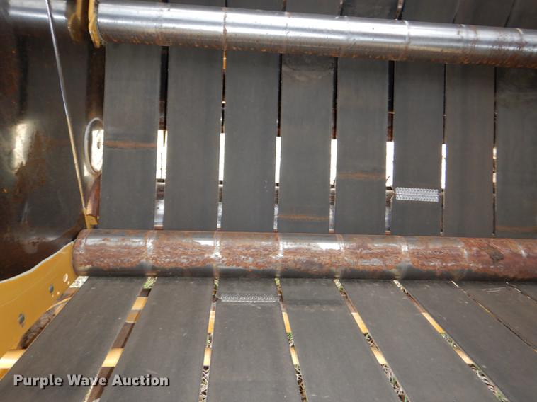 image for item DG0952 2012 Vermeer 605 Super M round baler