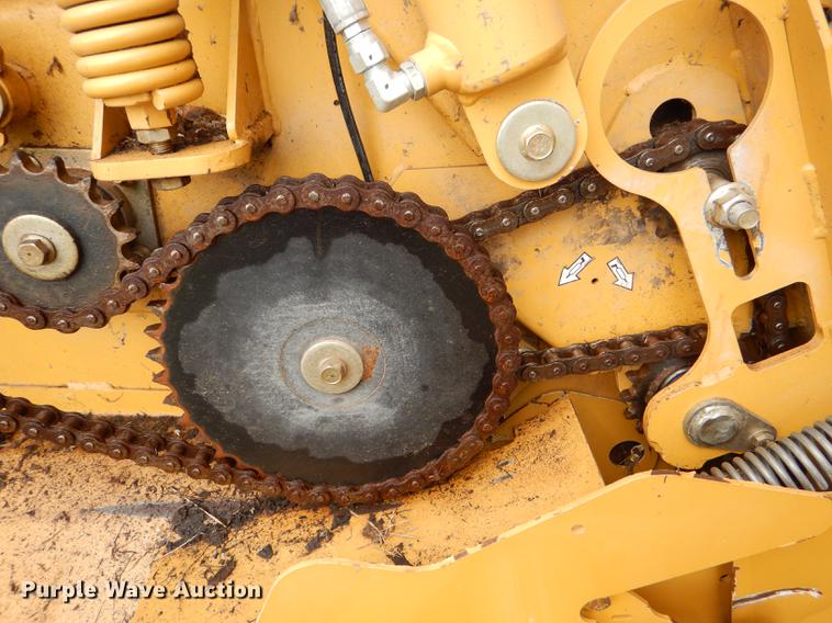 image for item DG0952 2012 Vermeer 605 Super M round baler