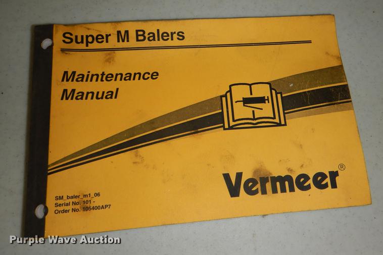 image for item DG0952 2012 Vermeer 605 Super M round baler