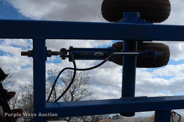 image for item DG3400 2014 Landoll 6230 tandem disk