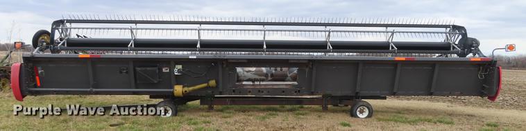 image for item DN9070 2007 Massey-Ferguson 8200 flex head