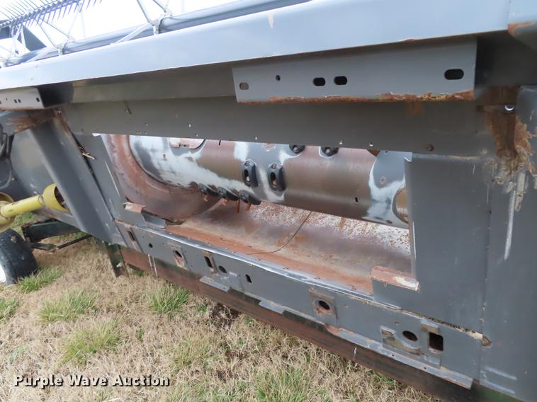 image for item DN9070 2007 Massey-Ferguson 8200 flex head