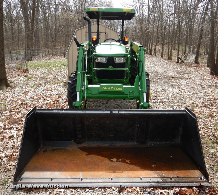 image for item DY9799 2015 John Deere 5075E MFWD tractor