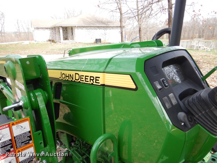 image for item DY9799 2015 John Deere 5075E MFWD tractor