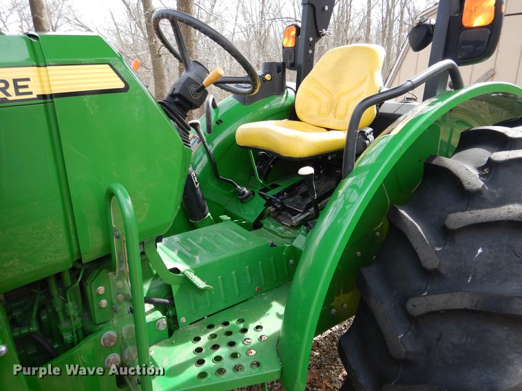 image for item DY9799 2015 John Deere 5075E MFWD tractor