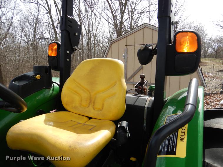 image for item DY9799 2015 John Deere 5075E MFWD tractor