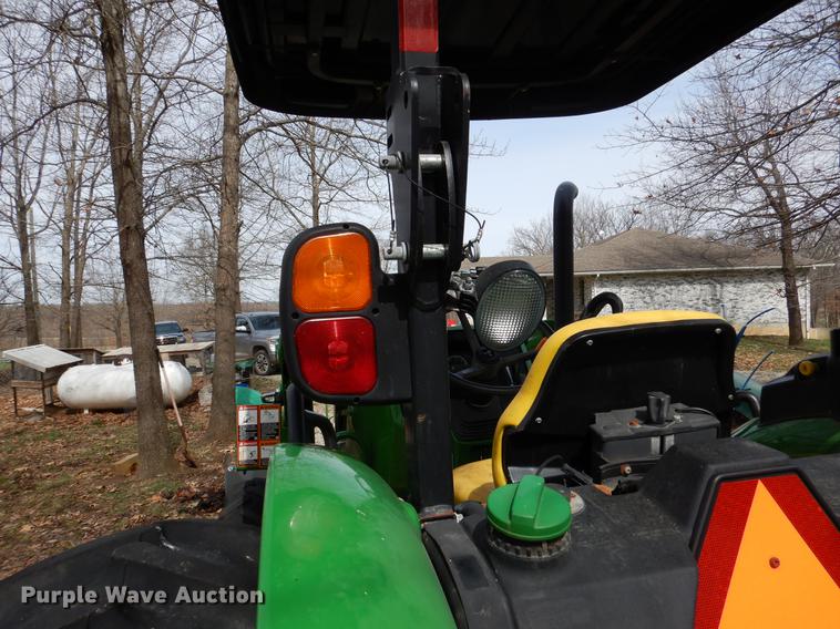 image for item DY9799 2015 John Deere 5075E MFWD tractor