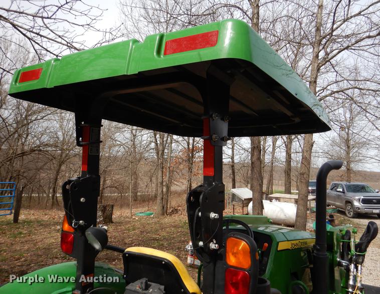 image for item DY9799 2015 John Deere 5075E MFWD tractor